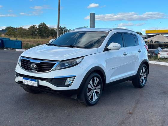 KIA SPORTAGE 2.0 LX 4X2 16V FLEX 4P AUTOMÁTICO KIA SPORTAGE 2.0 LX 4X2 16V FLEX 4P AUTOMÁTICO